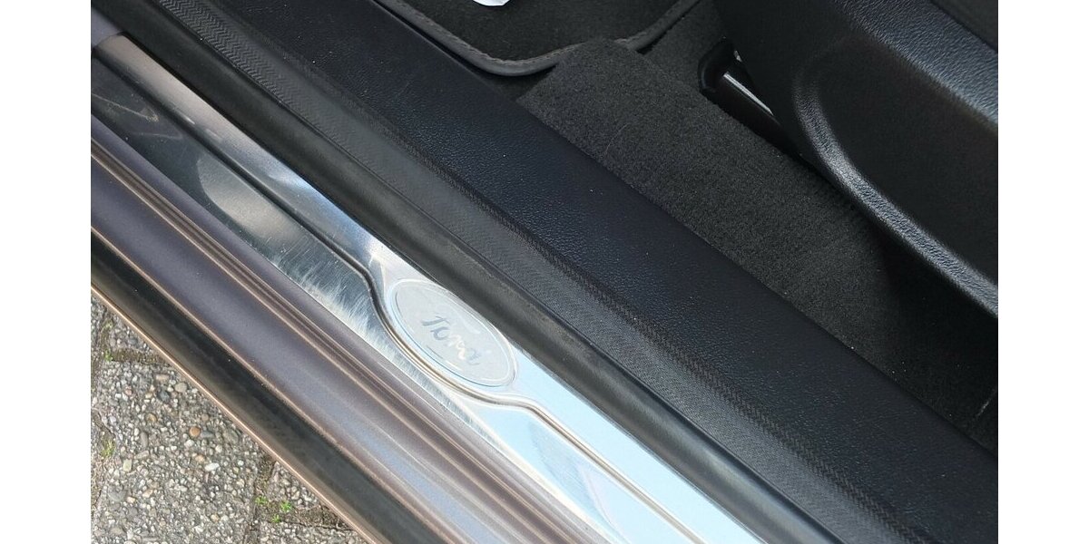 Ford Mondeo 2.0TDCi AUTOMATIC-PROBLEME NAVI XENON PDC B 143.215 km 5.500 &euro; Köln 50858