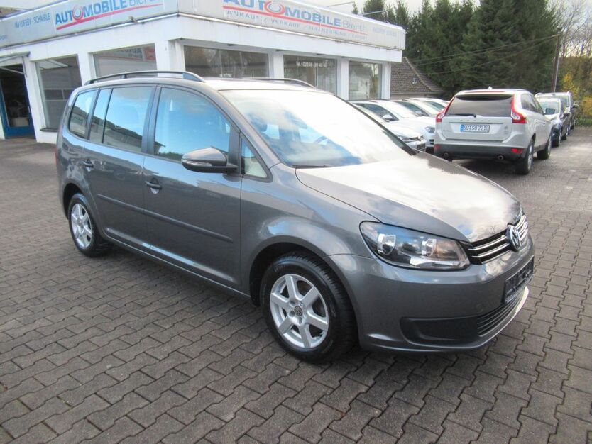 VW Touran 156.200 km 8.500 € Hennef 53773