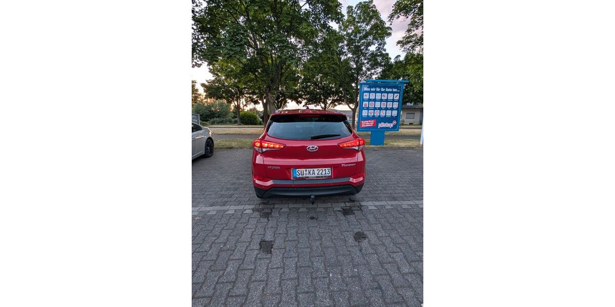 Hyundai TUCSON 151.000 km 13.500 &euro; Sankt Augustin 53757