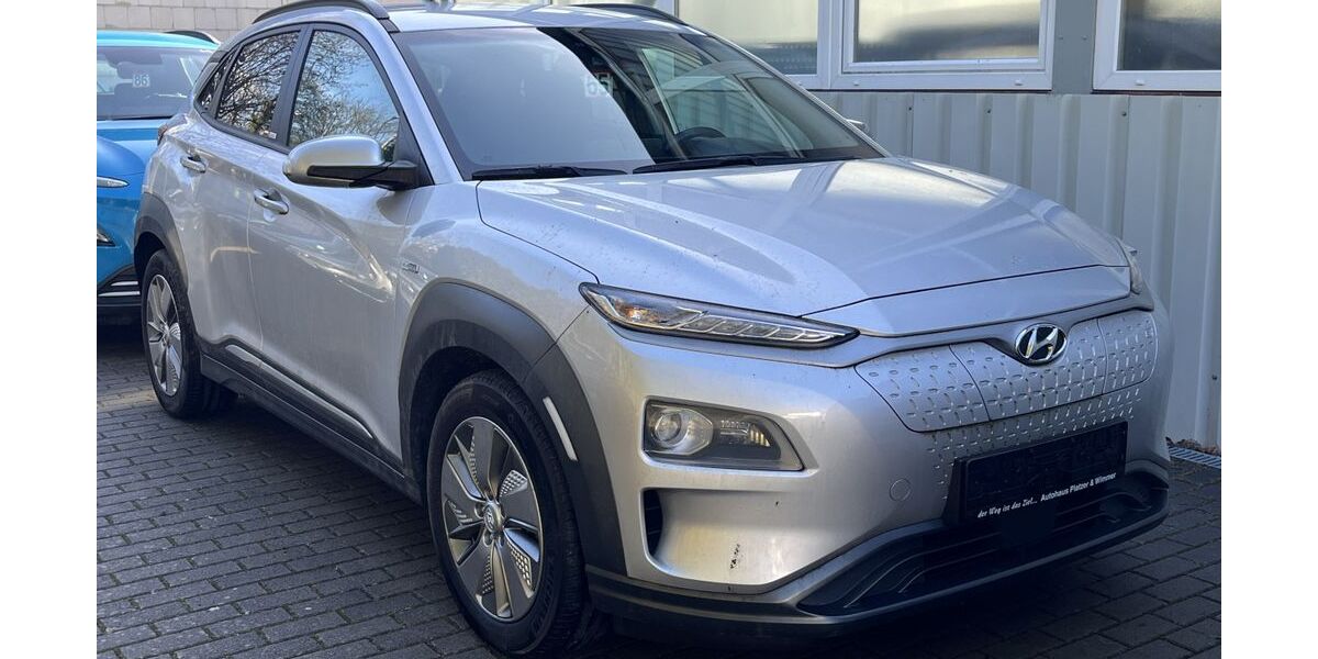 Hyundai KONA 33.634 km 19.000 &euro; Hennef 53773