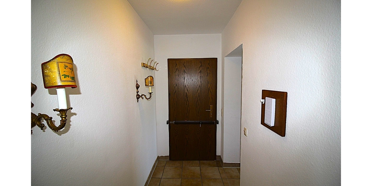 Erste Reihe Rheinblick! Sofort beziehbare zwei Zimmer mit kleinem Balkon, Stellplatz und Garage. TOP - Etagenwohnung Königswinter | Angebot:26948143