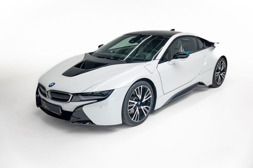 i8