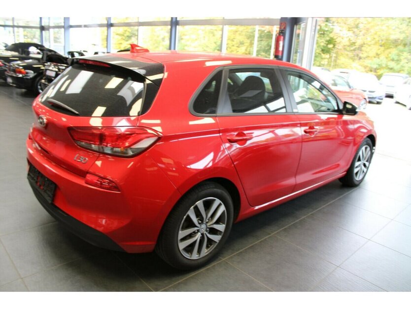 Hyundai i30 1.4 Trend 104.895 km 9.980 € Euskirchen 53881