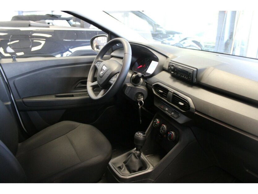Dacia Sandero 1.0 - 5-Türig - 53.076 km 8.980 € Euskirchen 53881