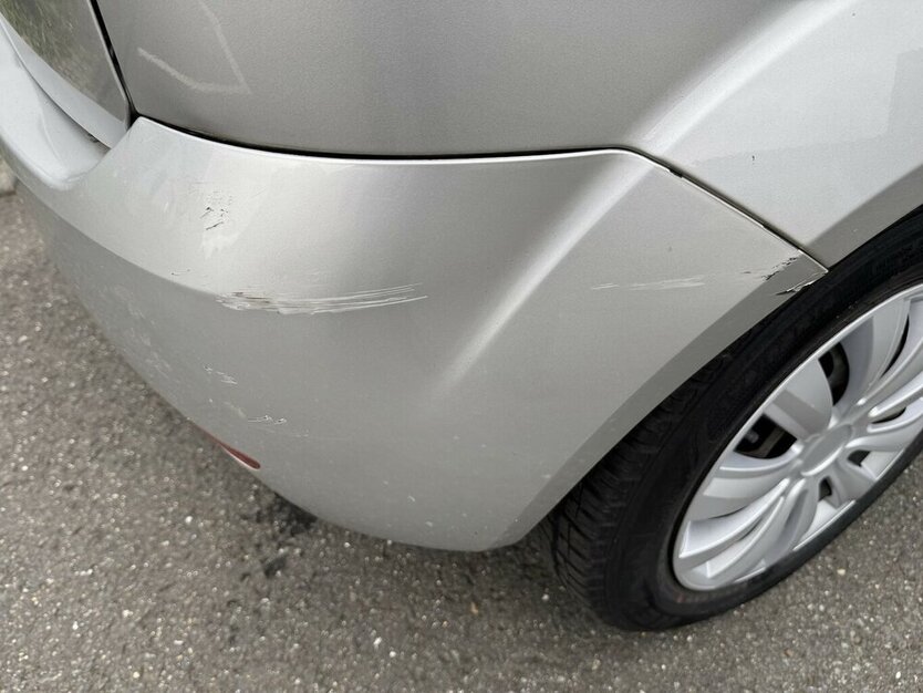 Fiesta Viva X Klima ZV el.FH 1.Hand 78.500 km !!