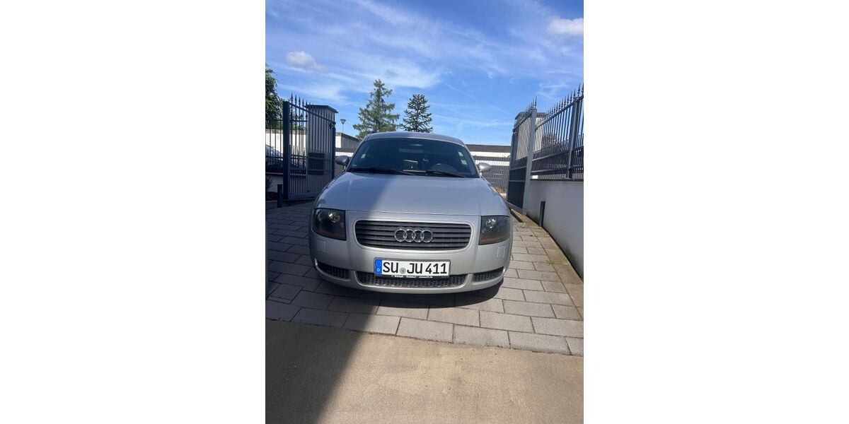 Audi TT 150.000 km 8.999 &euro; Troisdorf 53840