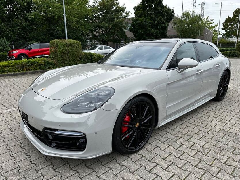 Porsche Panamera 52.270 km 85.800 € Köln 50767