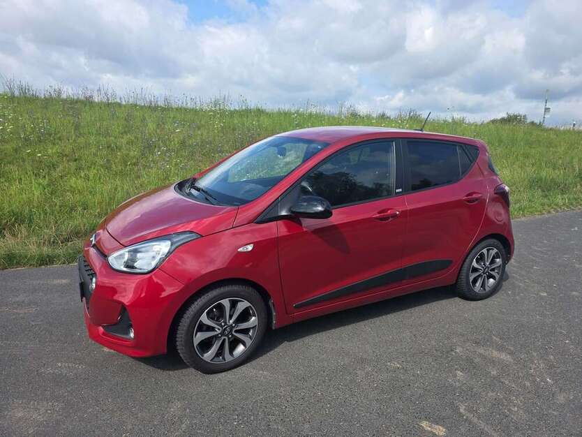 i10