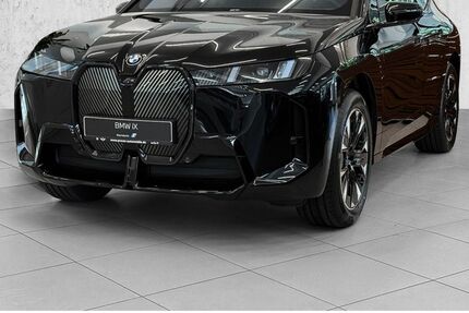 BMW iX 5.900 km 83.990 € Köln 51063