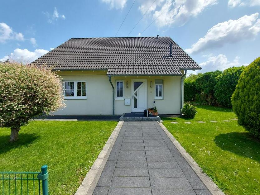 Freistehendes Einfamilienhaus in Hennef-Hüchel zu vermieten