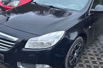 Opel Insignia 196.000 km 1.650 &euro; Altenahr 53505