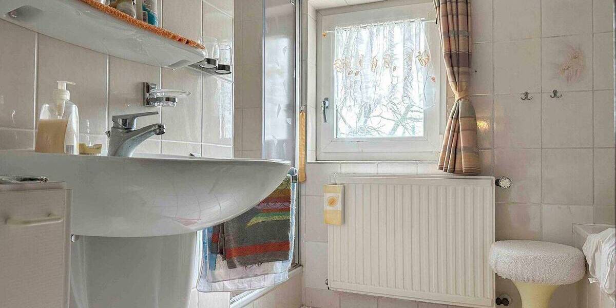 Einfamilienhaus Hennef (Sieg) Köschbusch - 4 Zimmer, 229.000&euro; | Angebot:26528123