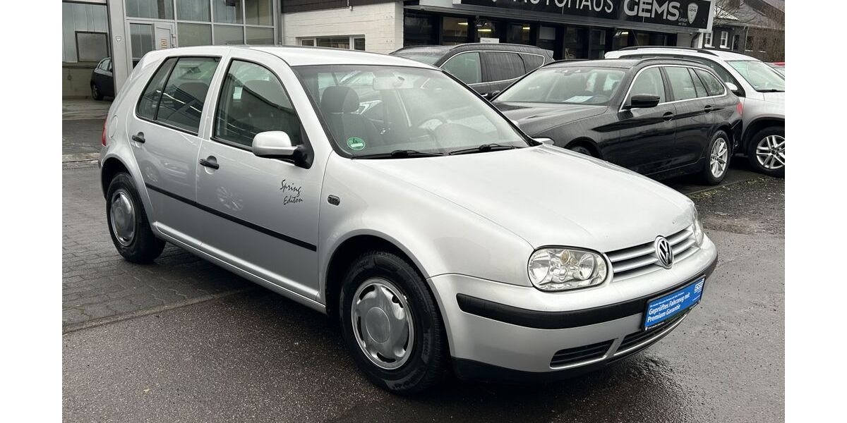 VW Golf 86.900 km 2.990 &euro; Königswinter 53639