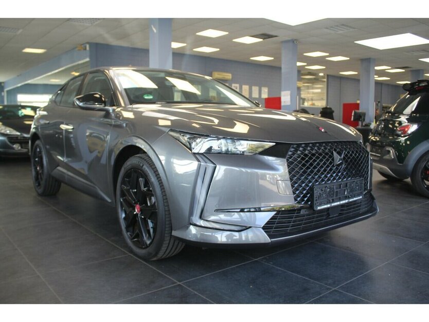 DS4 Performance Line PureTech 130