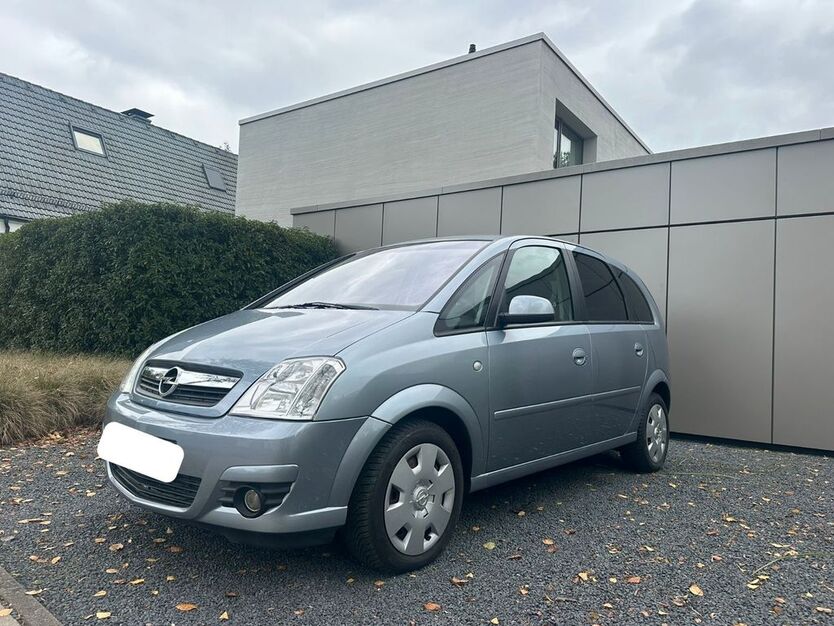 Opel Meriva 63.000 km 5.990 € Köln 50670