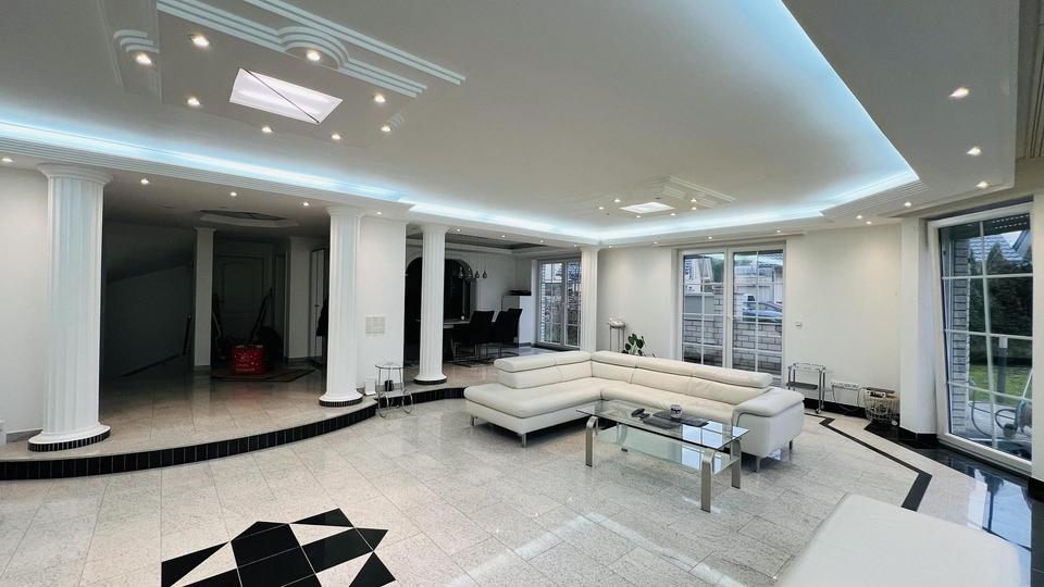 Mehrfamilienhaus, Wohnhaus Köln Lindenthal - 6 Zimmer, 266 m&sup2;, 3.150&euro; | Angebot:25756607