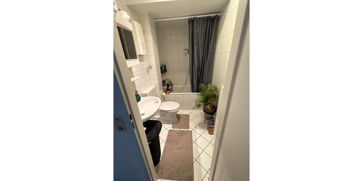 Etagenwohnung Köln Kalk - 1 Zimmer, 18 m&sup2;, 580&euro; | Angebot:25873074