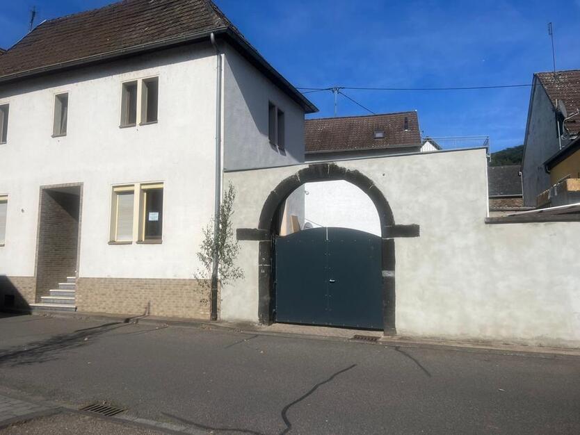 Zu vermieten Einfamilienhaus mit Garten