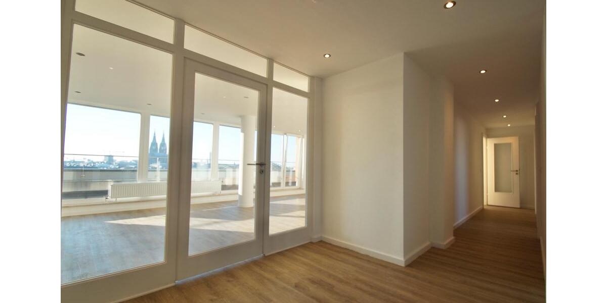 Einfamilienhaus Köln Mülheim - 3 Zimmer, 142 m&sup2;, 2.650&euro; | Angebot:24570740