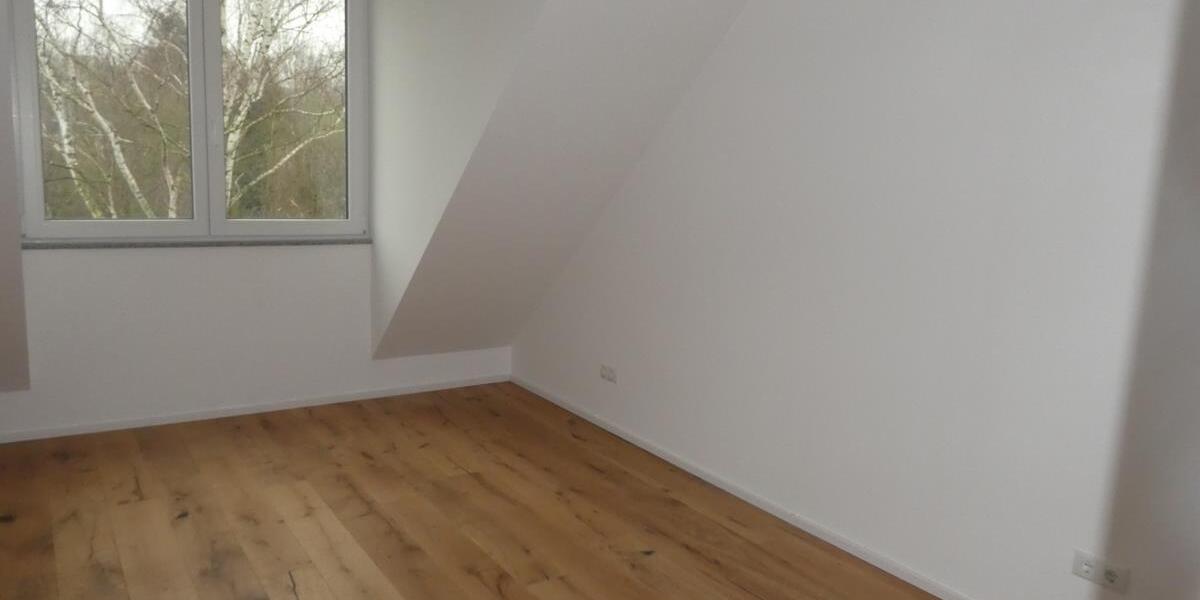 Neue helle Dachgeschoßwohnung mit moderner Heiztechnik im Energiesparhaus Bonn-Endenich - Dachgeschoßwohnung Bonn Dransdorf | Angebot:24049039