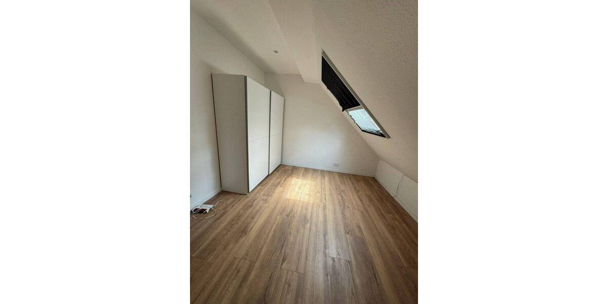 Mehrfamilienhaus, Wohnhaus Troisdorf Friedrich-Wilhelms-Hütte - 3 Zimmer, 232 m&sup2;, 649.000&euro; | Angebot:26906531