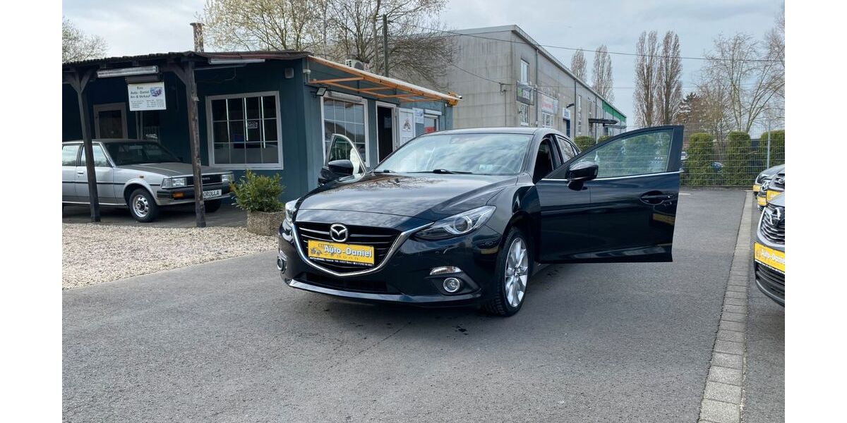 Mazda 3 140.000 km 11.200 &euro; Bonn 53227