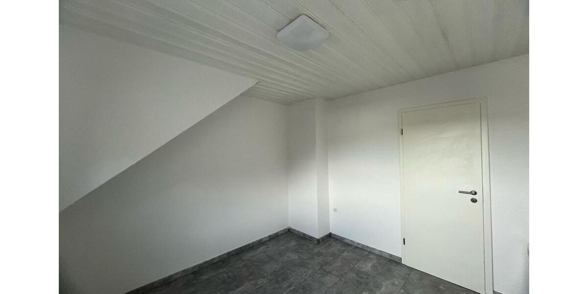 Dachgeschoßwohnung Bad Neuenahr-Ahrweiler Ahrweiler - 2 Zimmer, 52 m&sup2;, 430&euro; | Angebot:25893797