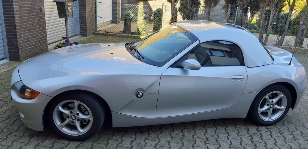 BMW Z4 98.500 km 9.450 &euro; Köln 50769