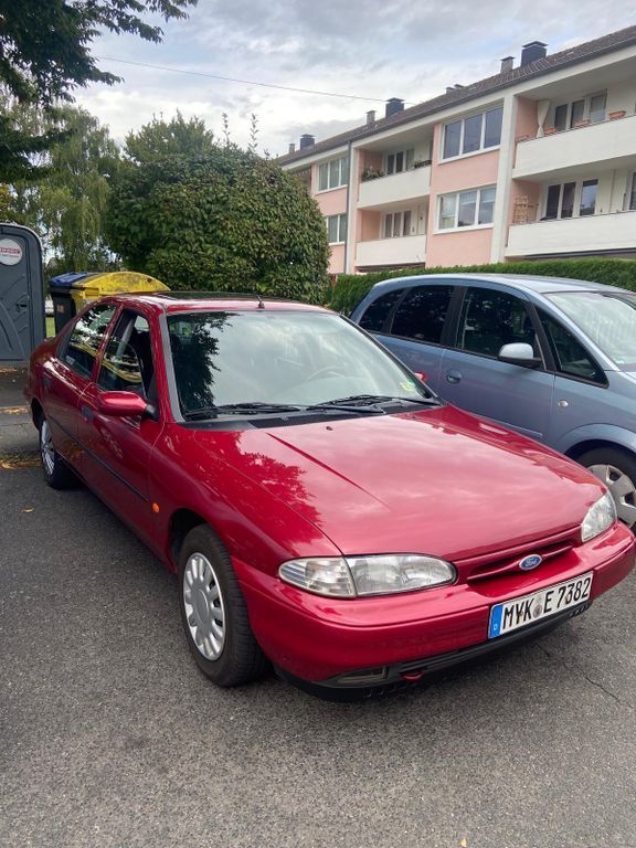 Ford Mondeo 113.000 km 1.350 € Bonn 53123