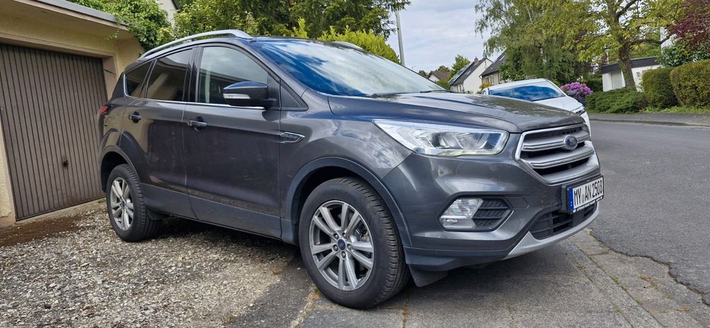 Ford Kuga 118.719 km 13.200 &euro; Bonn 53125