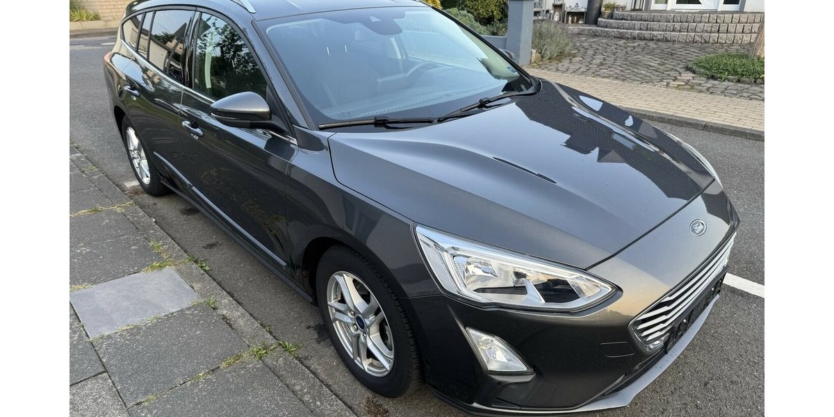 Ford Focus EcoBlue.Nav.Temp.SHZ.Serv-Neu.EU6 GARANTIE.1 35.000 km 15.000 &euro; Erftstadt 50374