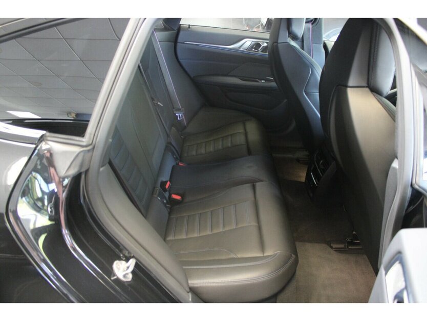 BMW i4 M50 Gran Coupe 58.470 km 43.980 € Euskirchen 53881