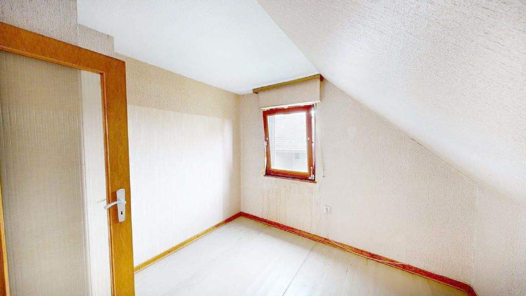 Einfamilienhaus Weilerswist Großvernich - 7 Zimmer, 142 m&sup2;, 360.000&euro; | Angebot:25744811