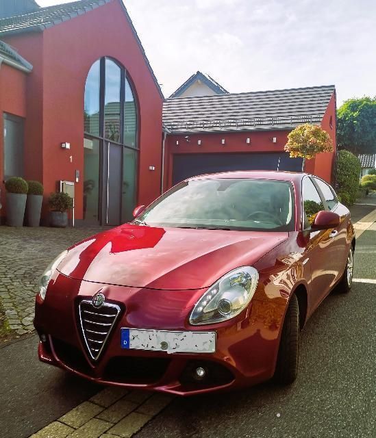 Alfa Romeo Giulietta 116.000 km 5.890 € Bad Münstereifel 53902