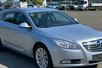 Opel Insignia 72.860 km 7.950 &euro; Bornheim 53332