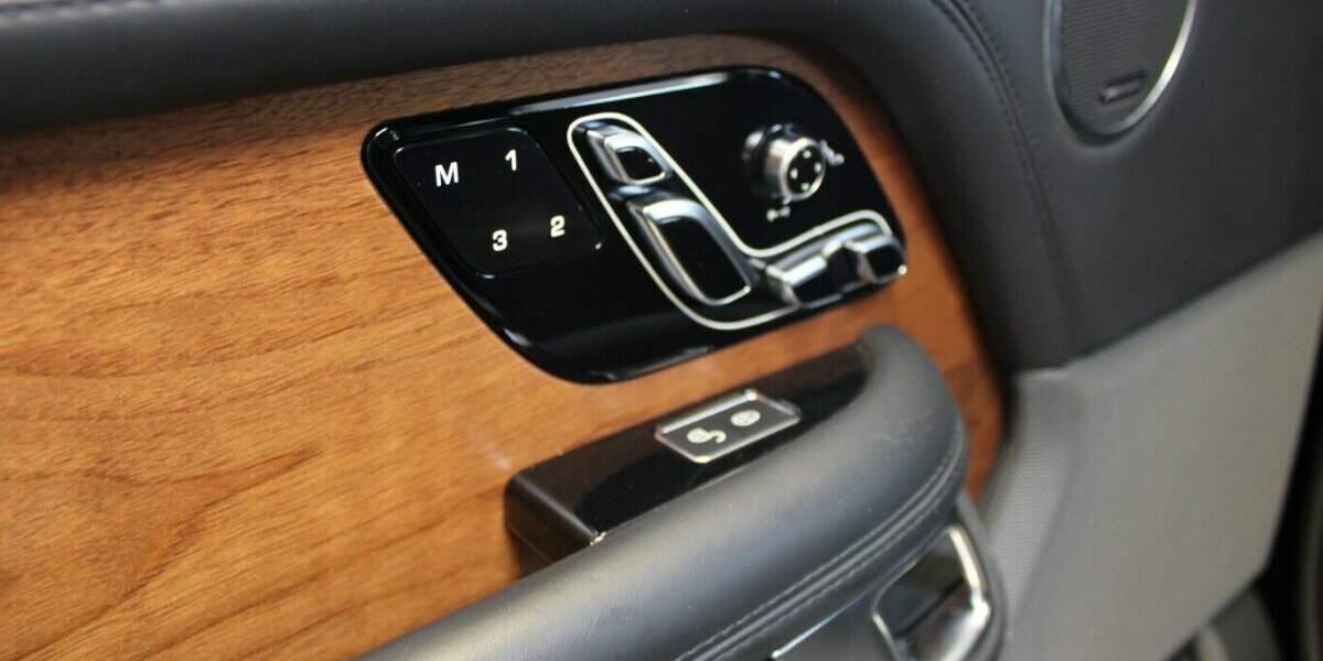 Land Rover Range Rover Autobiography 76.800 km 52.980 &euro; Euskirchen 53881