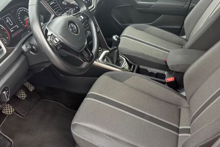 VW T-Roc 78.879 km 16.250 € Troisdorf 53844