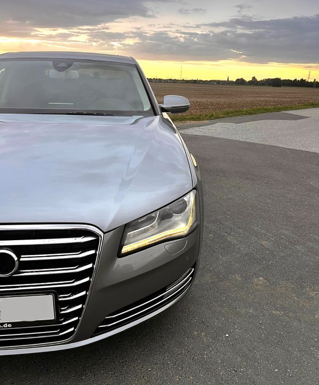 Audi A8 160.900 km 17.999 € Euskirchen 53881