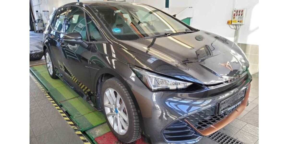 Cupra Born 49.980 km 24.400 &euro; Hennef 53773
