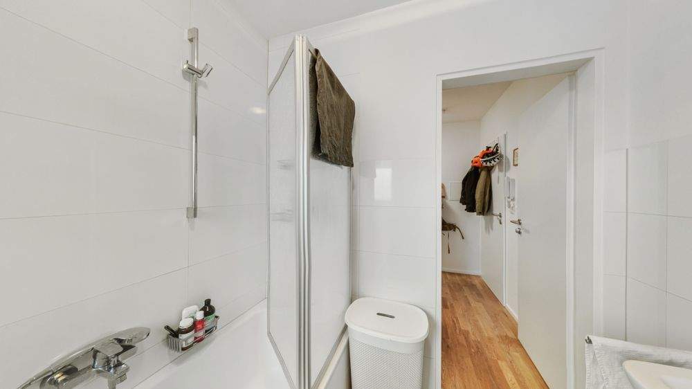 Etagenwohnung Bonn Holzlar - 3 Zimmer, 78 m&sup2;, 1.200&euro; | Angebot:24515399