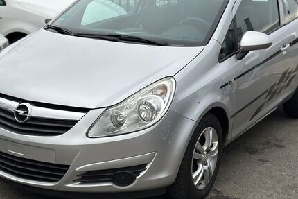 Opel Corsa 186.000 km 2.490 &euro; Rheinbach 53359