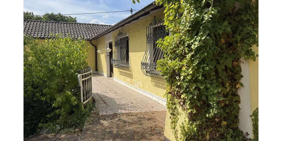 Einfamilienhaus Bonn Gielgen - 3 Zimmer, 120 m&sup2;, 849.000&euro; | Angebot:27212806