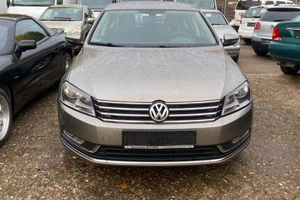 VW Passat 35.315 km 11.900 € Bonn 53227