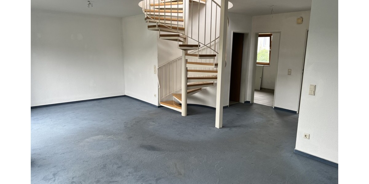 Helle 3-Zimmer-Maisonette mit Dachterrasse in Königswinter-Heisterbacherrott - Maisonettenwohnung Königswinter Thomasberg | Angebot:27097638