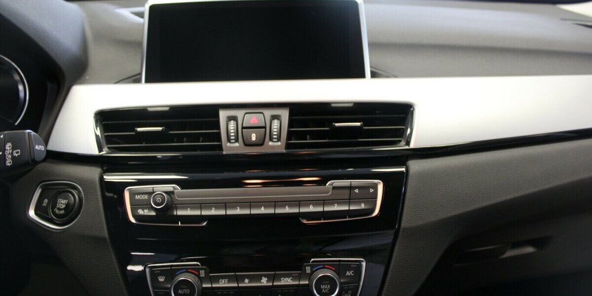 BMW X1 sDrive20i Aut. Advantage 17.320 km 28.980 &euro; Euskirchen 53881