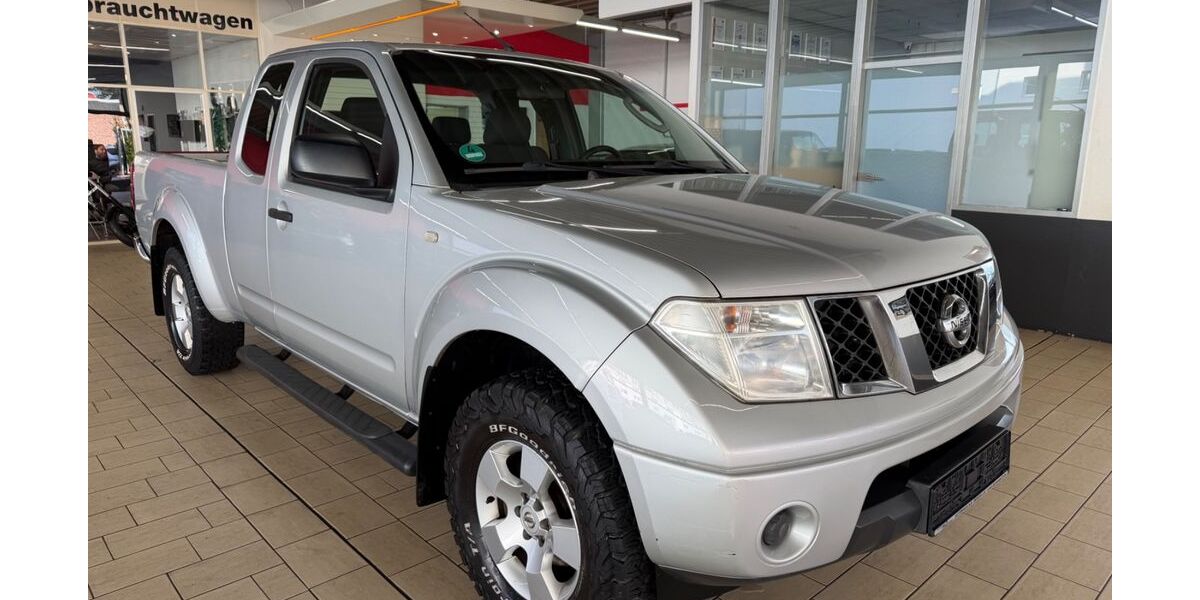 Nissan Navara 194.000 km 7.850 &euro; Köln 50739