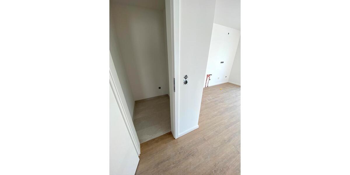 Etagenwohnung Siegburg - 4 Zimmer, 134 m&sup2;, 1.876&euro; | Angebot:24751057