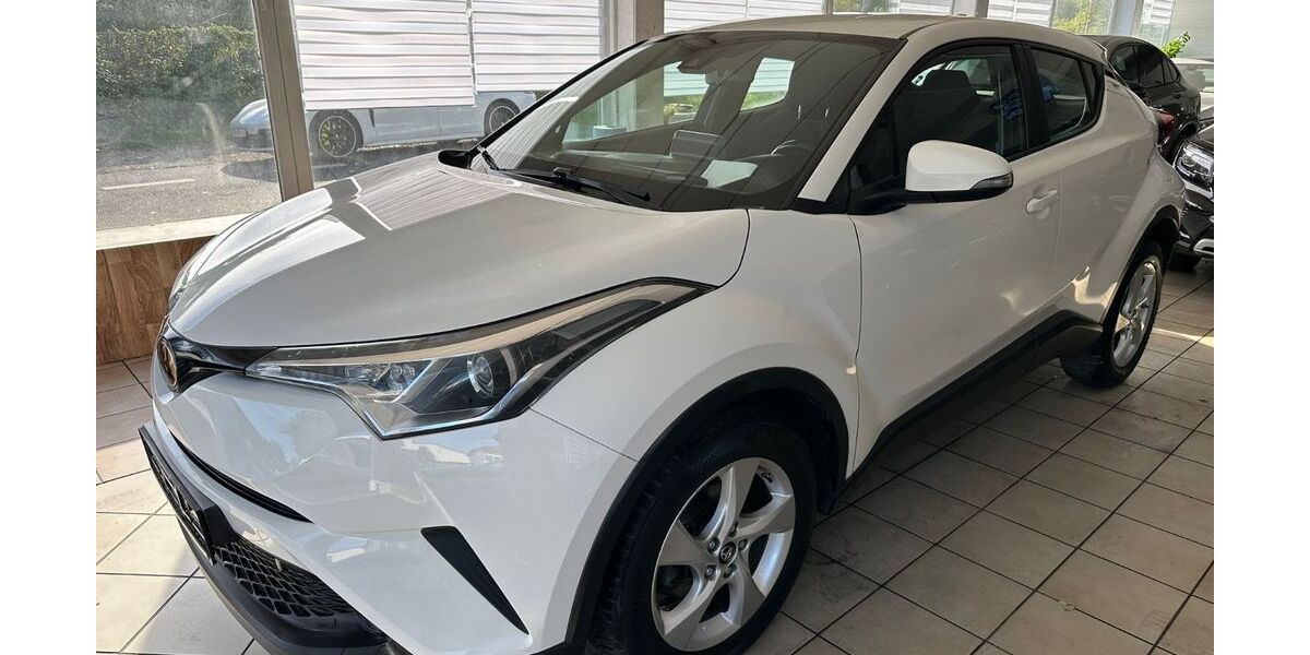 Toyota C-HR 81.000 km 15.900 &euro; Bonn 53119