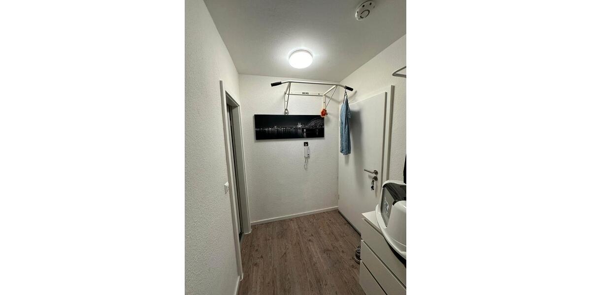 Etagenwohnung Köln Ehrenfeld - 1 Zimmer, 32 m&sup2;, 650&euro; | Angebot:26083853