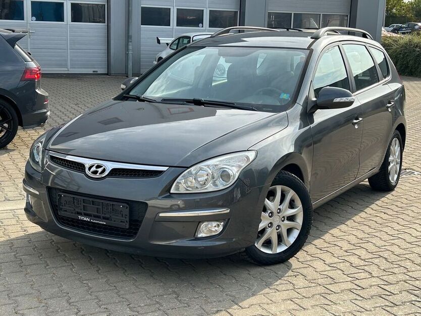 i30